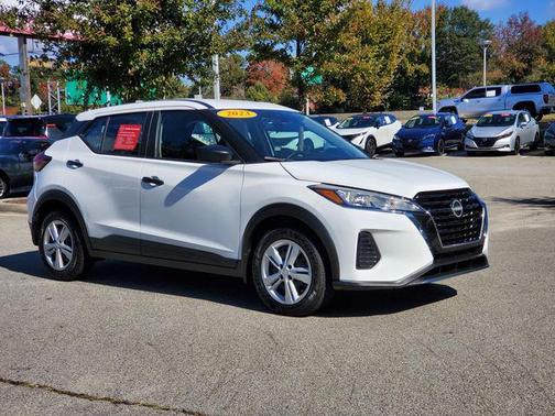 2023 Nissan Kicks S