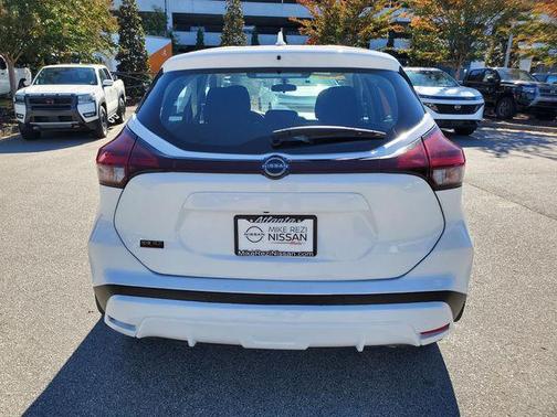 2023 Nissan Kicks S