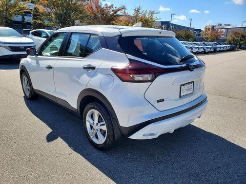 2023 Nissan Kicks S