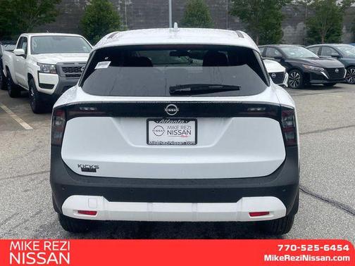2025 Nissan Kicks SV
