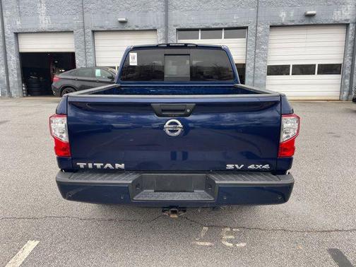 2021 Nissan Titan SV