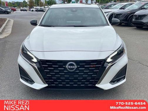 2025 Nissan Altima SR FWD