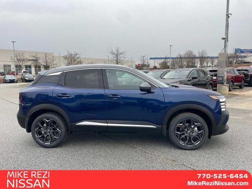 2025 Nissan Kicks SR