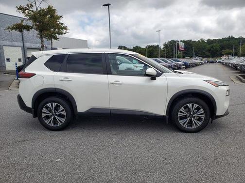Pearl White Tricoat 2023 Nissan Rogue SV