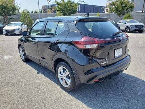 2023 Nissan Kicks S