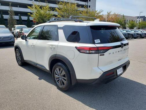 Pearl White Tricoat 2022 Nissan Pathfinder SV 2WD