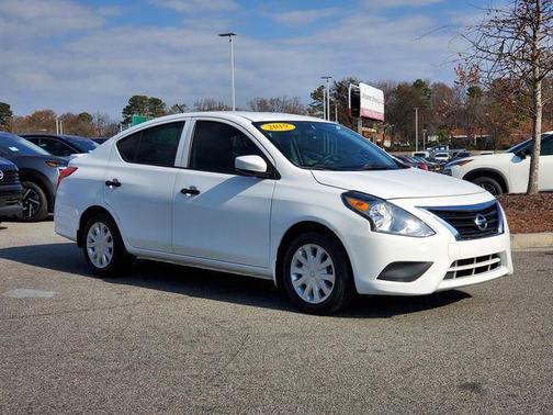 2019 Nissan Versa 1.6 S+