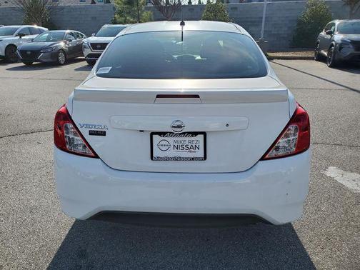 2019 Nissan Versa 1.6 S+