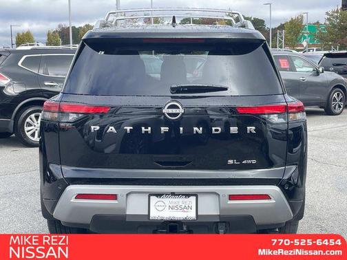 2025 Nissan Pathfinder SL 4WD