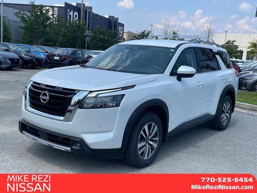 2025 Nissan Pathfinder SL FWD