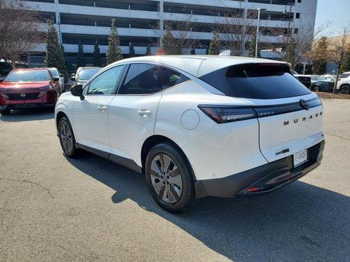 White Pearl 2025 Nissan Murano SL