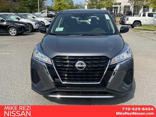 2025 Nissan Kicks S