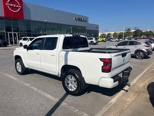 2024 Nissan Frontier SV
