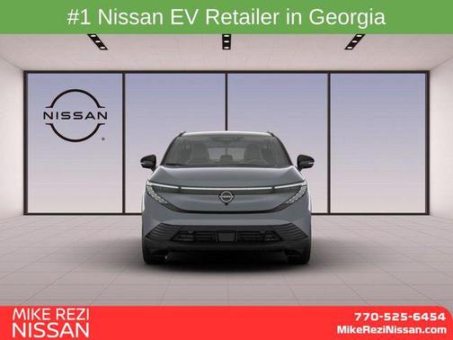 Boulder Gray Pearl/Black 2026 Nissan Leaf PLATINUM+