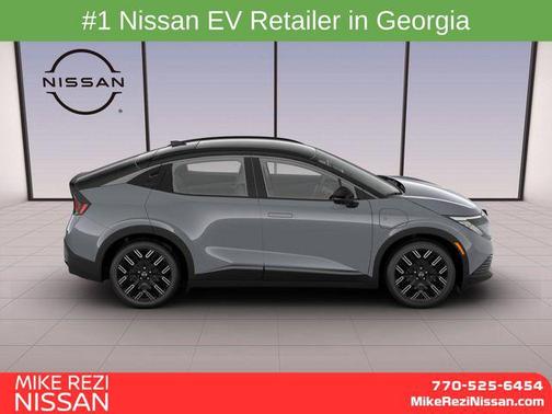 Boulder Gray Pearl/Black 2026 Nissan Leaf PLATINUM+