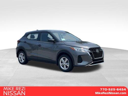 2025 Nissan Kicks S