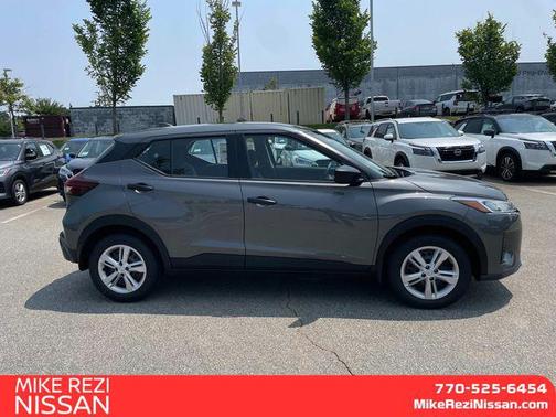 2025 Nissan Kicks S