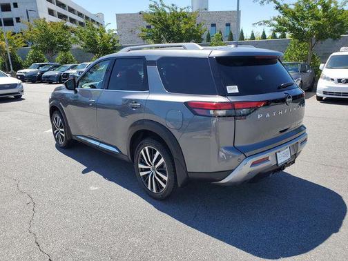 Gun Metallic 2025 Nissan Pathfinder Platinum FWD