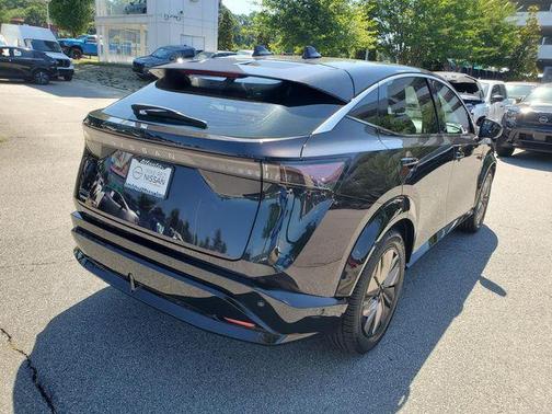 Northern Lights Metallic 2023 Nissan ARIYA PREMIERE