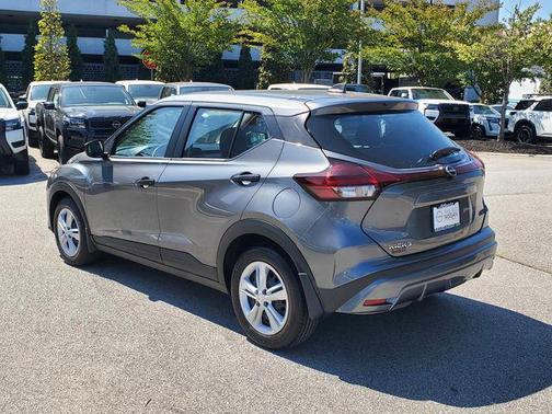 Gun Metallic 2025 Nissan Kicks S