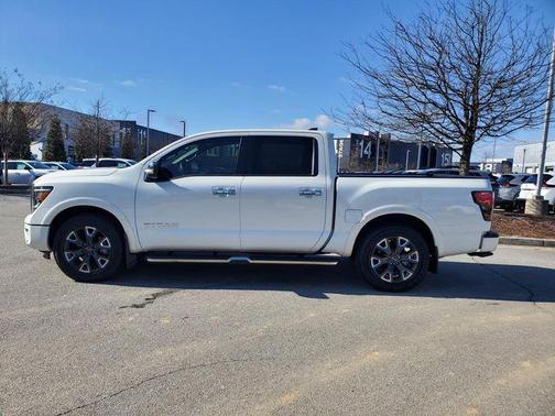 2024 Nissan Titan Platinum Reserve