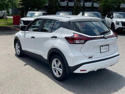 2022 Nissan Kicks S