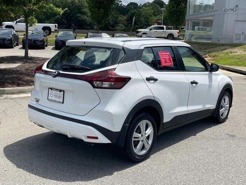 2022 Nissan Kicks S