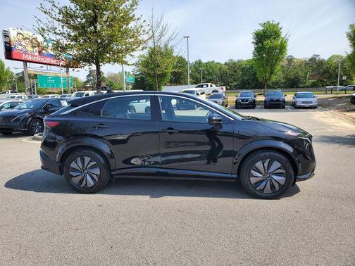 Black Diamond Pearl 2023 Nissan ARIYA ENGAGE