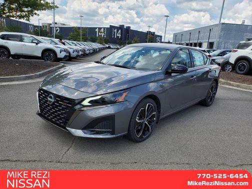 2025 Nissan Altima SR FWD