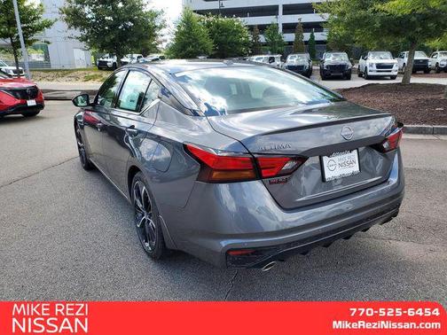 2025 Nissan Altima SR FWD