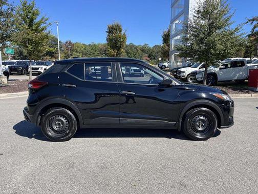 2021 Nissan Kicks S