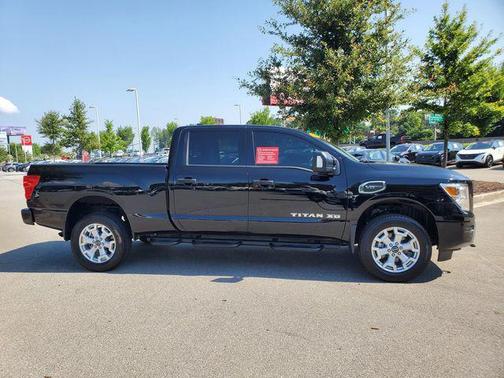 2024 Nissan Titan XD SV
