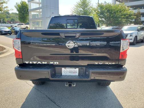 2024 Nissan Titan XD SV