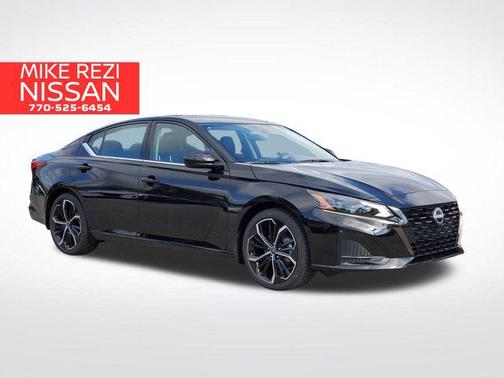 2025 Nissan Altima SR FWD