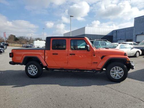2023 Jeep Gladiator Sport S