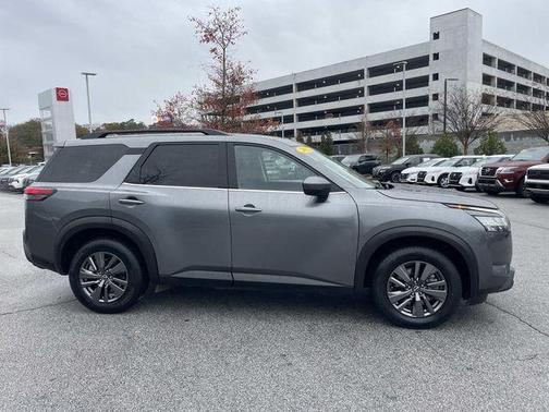 2022 Nissan Pathfinder SV 4WD