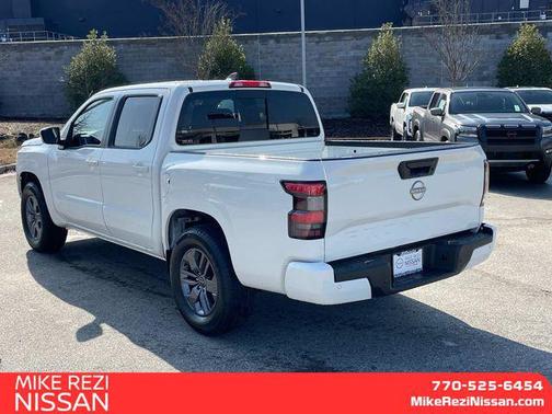 2025 Nissan Frontier SV