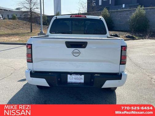 2025 Nissan Frontier SV
