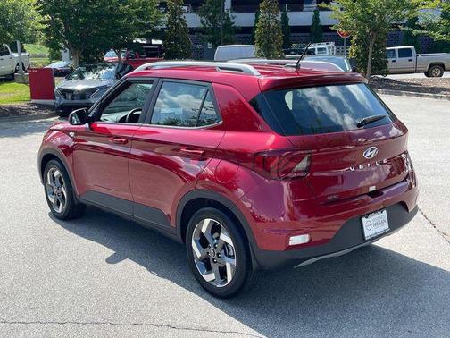 2024 Hyundai VENUE Limited