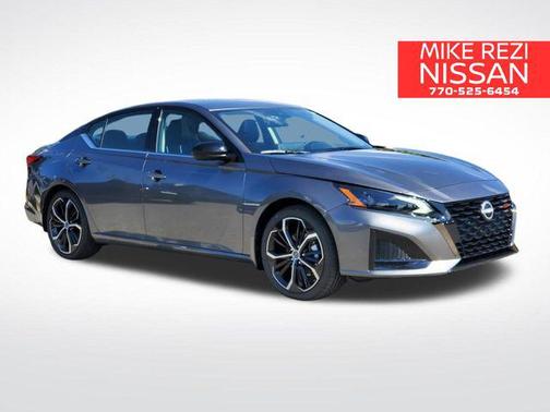 2025 Nissan Altima SR FWD