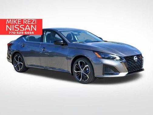 2025 Nissan Altima SR FWD