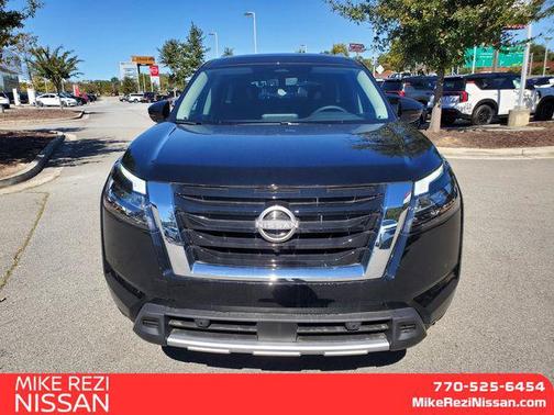 2025 Nissan Pathfinder SL FWD