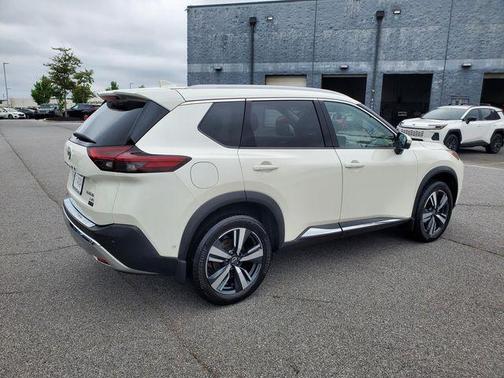 Pearl White Tricoat 2022 Nissan Rogue Platinum