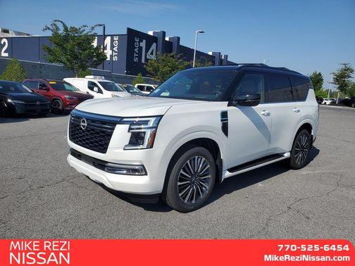 Everest White Pearl Tricoat/Super Black 2026 Nissan Armada Platinum Reserve