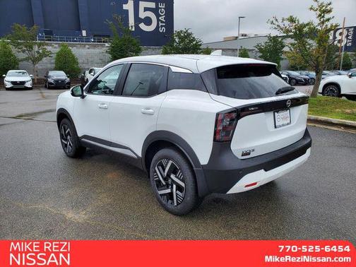2025 Nissan Kicks SV
