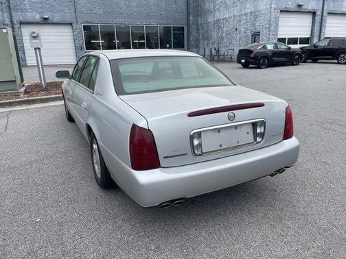 2000 Cadillac DeVille Base