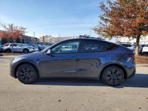 2025 Tesla Model Y Long Range Dual Motor Rear-Wheel Drive