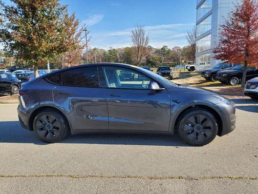 2025 Tesla Model Y Long Range Dual Motor Rear-Wheel Drive