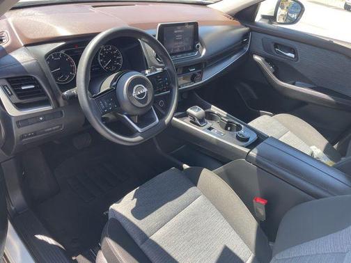 Pearl White Tricoat 2023 Nissan Rogue SV