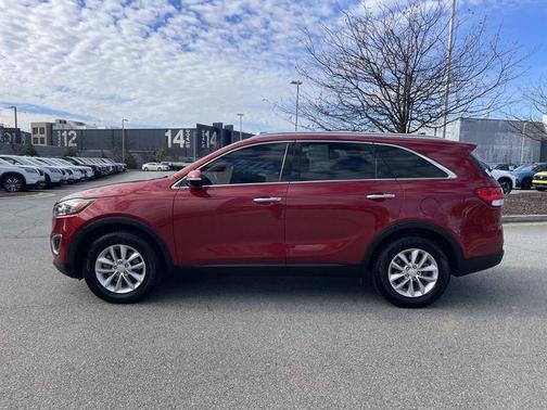 2018 Kia Sorento LX